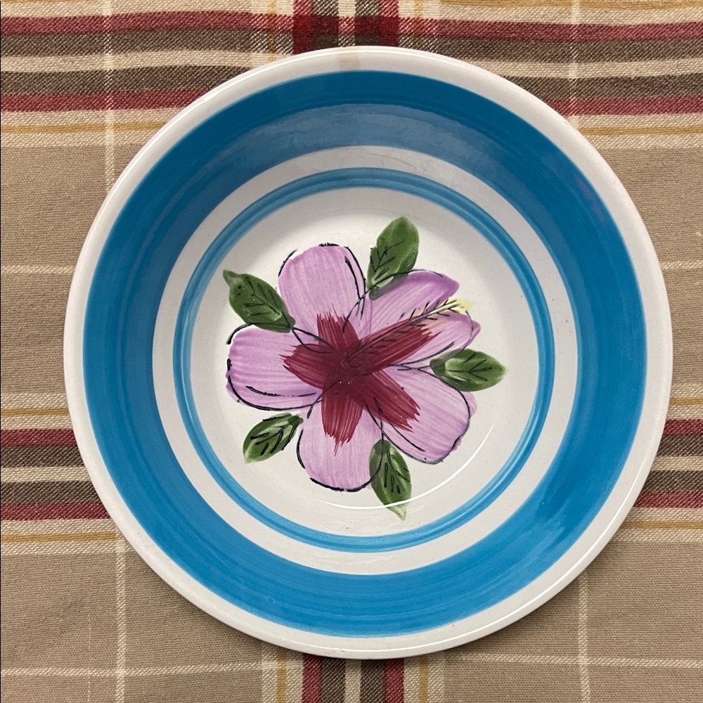 Vintage Floral Blue and White Ceramic Bowl Detergent Proof Hand Painted